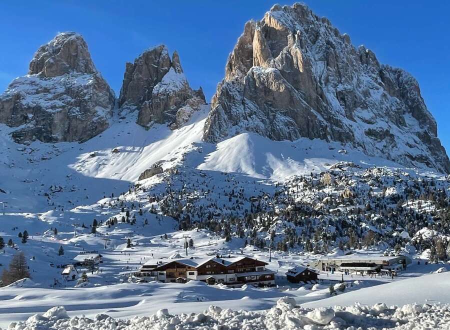 Experience the ultimate winter getaway with this stunning property nestled in the heart of the mountains.