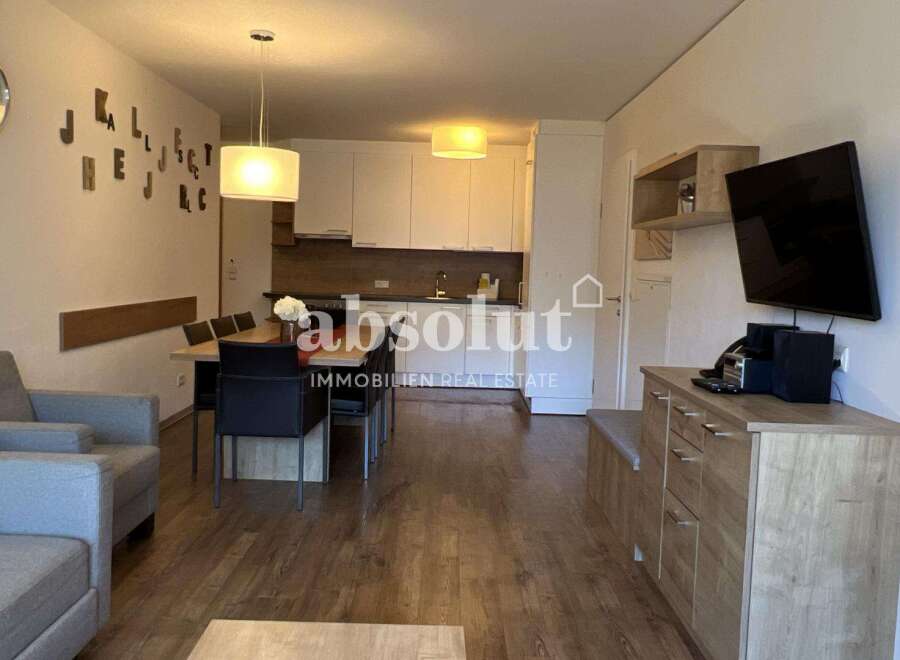 Discover modern living in this stylish property! Featuring a bright and airy living space, this home offers a perfect blend of comfort and elegance.