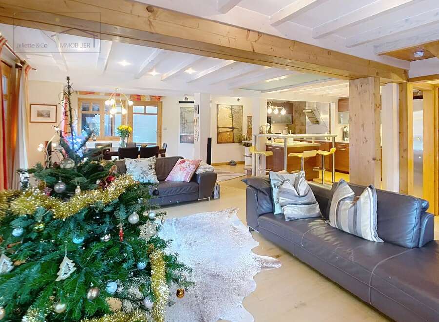 Experience luxury living in this stunning property, featuring a spacious open-plan layout perfect for entertaining.