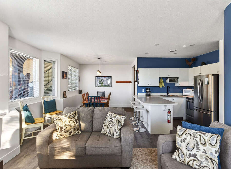 Discover the perfect blend of comfort and style in this stunning property.
