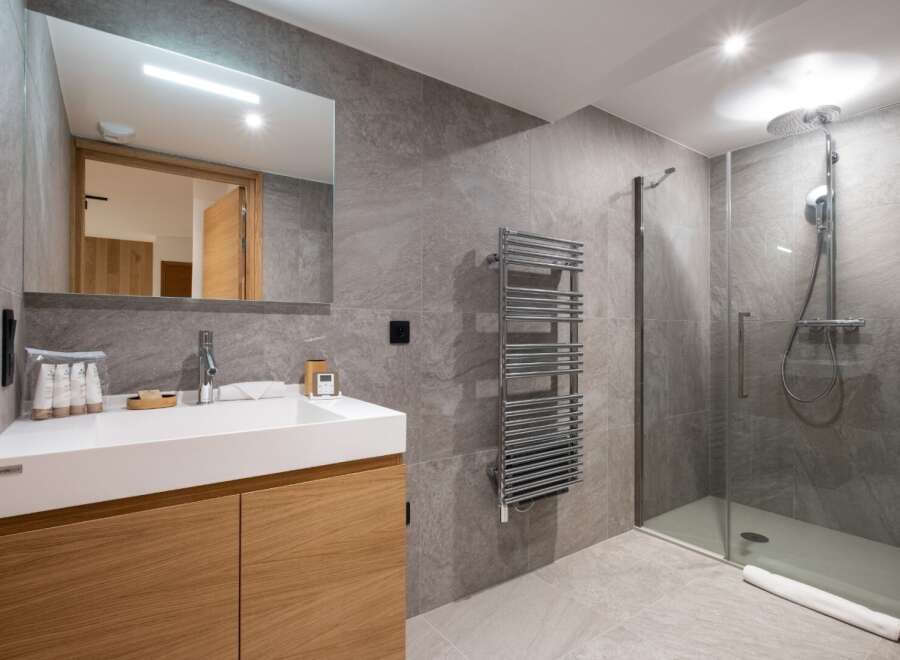 Step into luxury with this modern bathroom design.