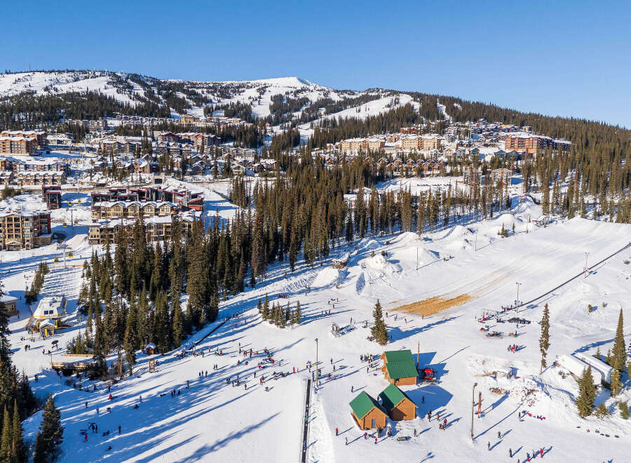 Experience the ultimate winter getaway in this stunning mountain resort.