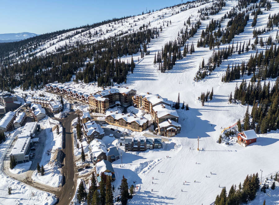 Experience the ultimate winter getaway in this stunning ski resort property! Nestled amidst snow-covered slopes and towering evergreens, this property offers unparalleled access to world-class skiing and snowboarding.
