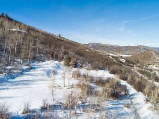 Discover the beauty of mountain living with this stunning property.