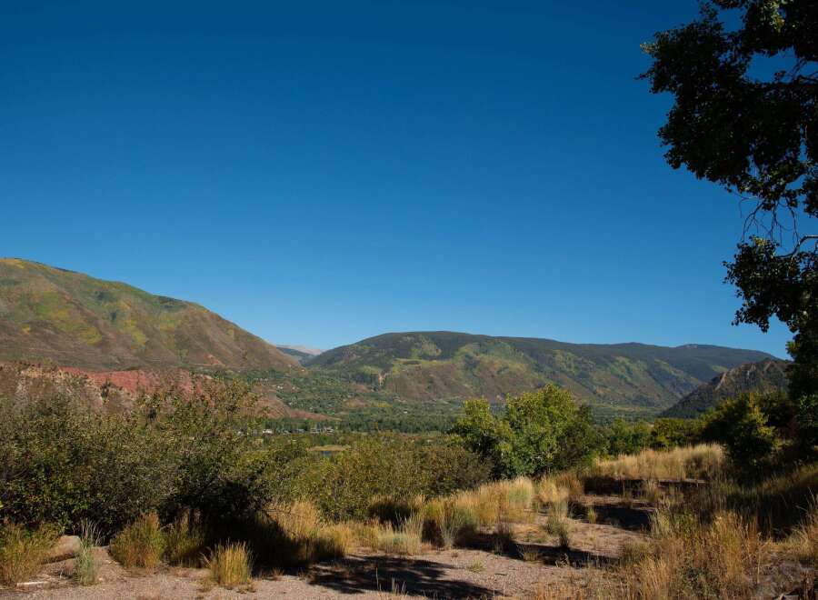 Experience breathtaking views from this stunning property nestled in the heart of nature.