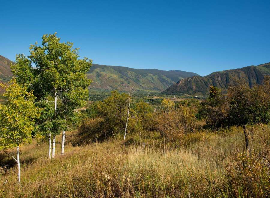 Discover the beauty of this stunning property nestled in a picturesque landscape.