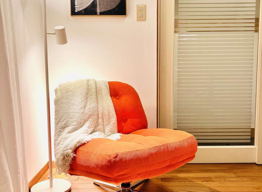 Experience modern comfort in this stylish living space.