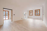 Discover this stunning, light-filled property featuring beautiful wooden floors and large windows that offer breathtaking views.