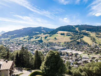 Discover this stunning property nestled in a picturesque mountain village, offering breathtaking panoramic views of the surrounding alpine landscape.