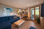 Discover the charm of this cozy apartment, perfect for a mountain getaway.