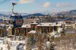 Experience the ultimate in luxury living with this stunning property, nestled in a picturesque mountain setting.