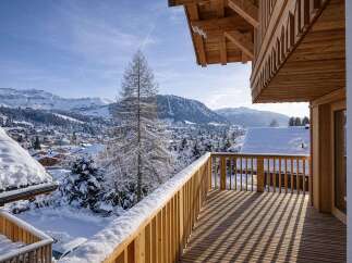 Experience the ultimate winter escape with this stunning property! Enjoy breathtaking mountain views from your private balcony, perfect for morning coffee or evening relaxation.