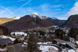 Discover a stunning mountain retreat with breathtaking views.
