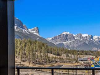 Enjoy breathtaking mountain views from this stunning property.