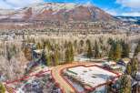 Discover the epitome of mountain living in this stunning property, nestled amidst a picturesque landscape.