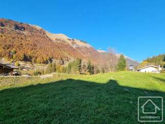 Discover your dream home in the heart of nature! This stunning property boasts breathtaking mountain views and lush greenery, perfect for those seeking tranquility.