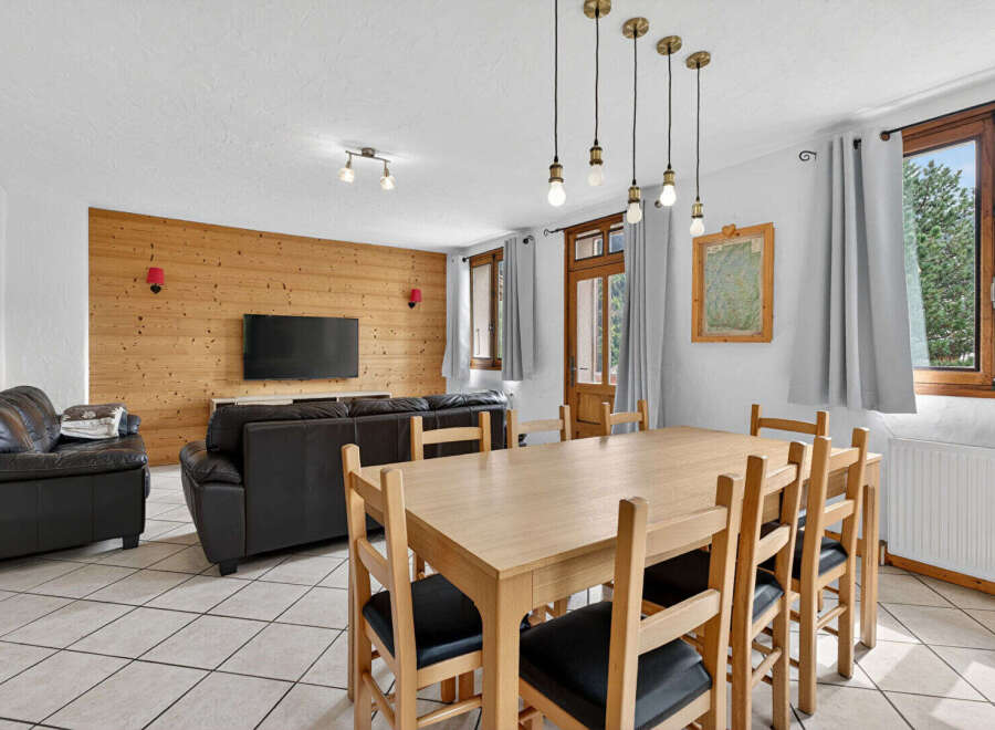 Discover the charm of this inviting living space, perfect for relaxation and entertaining.
