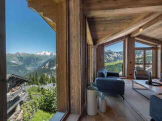 Experience the epitome of luxury living with this stunning property, boasting breathtaking mountain views.