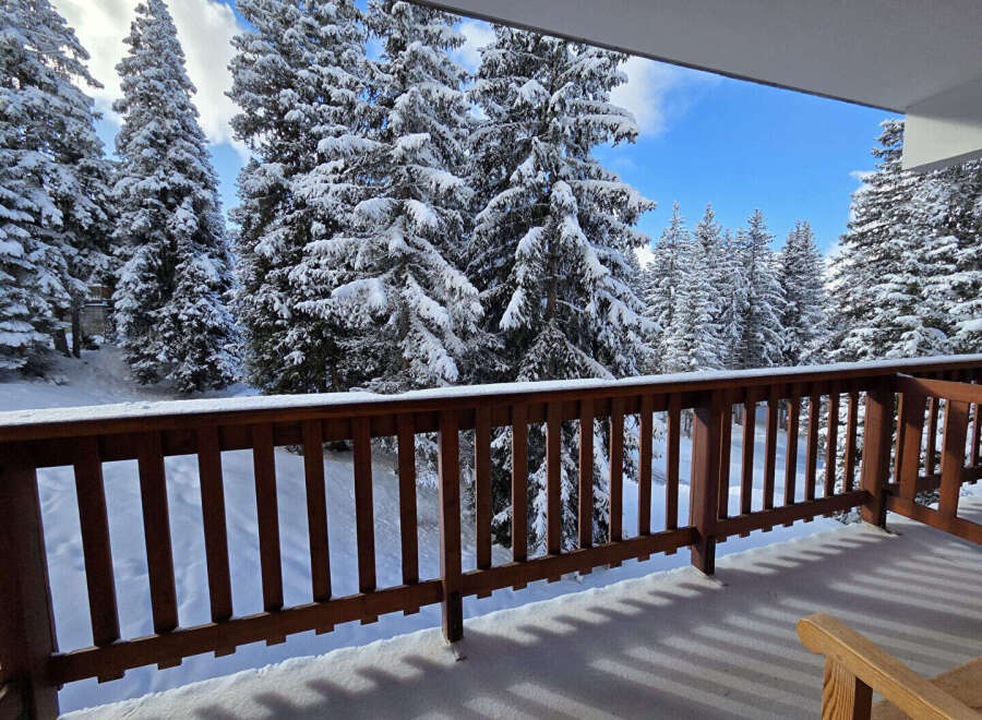 Apartment in Meribel - Image 2