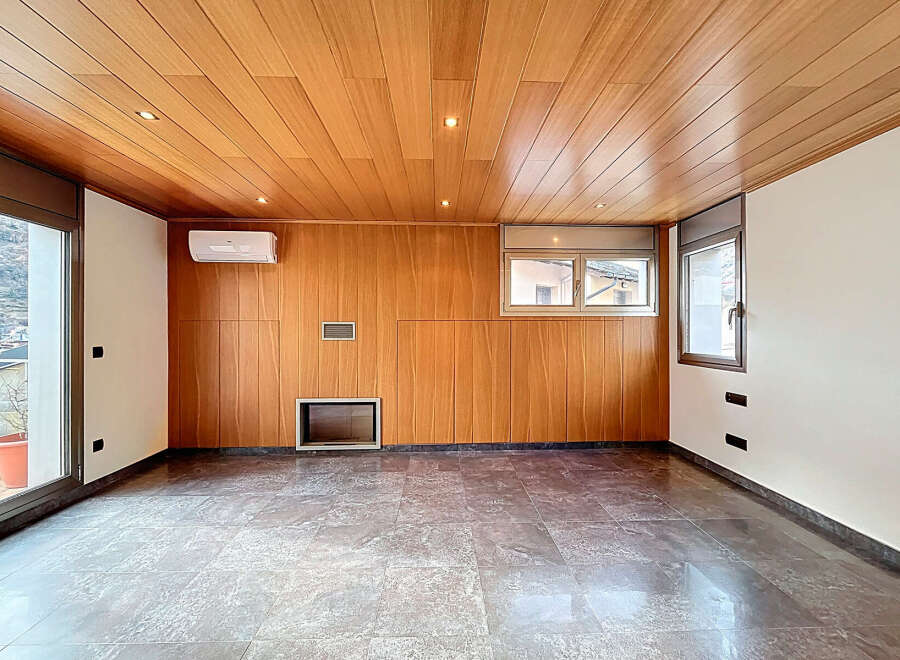 Discover the elegance of this stunning property, featuring a beautifully designed interior.