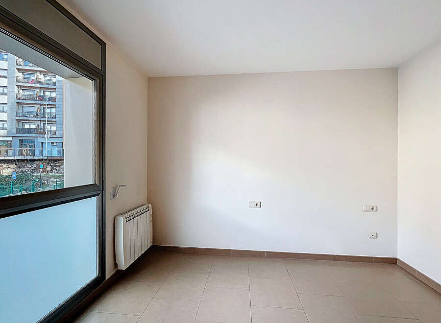 Discover this bright and airy room, perfect for creating your dream space.