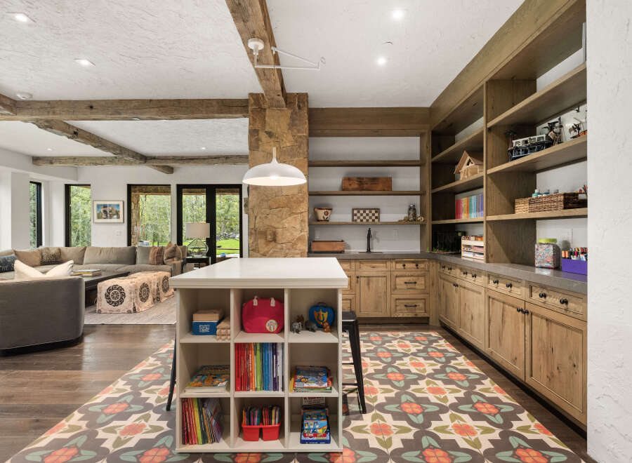 This stunning property boasts a spacious and inviting interior, perfect for families and entertaining.