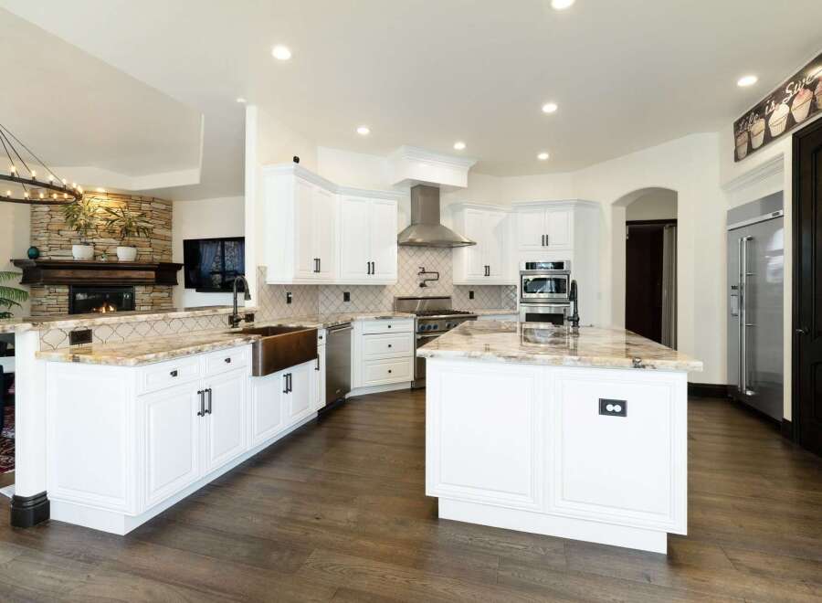 This stunning kitchen boasts a modern design with high-end finishes.