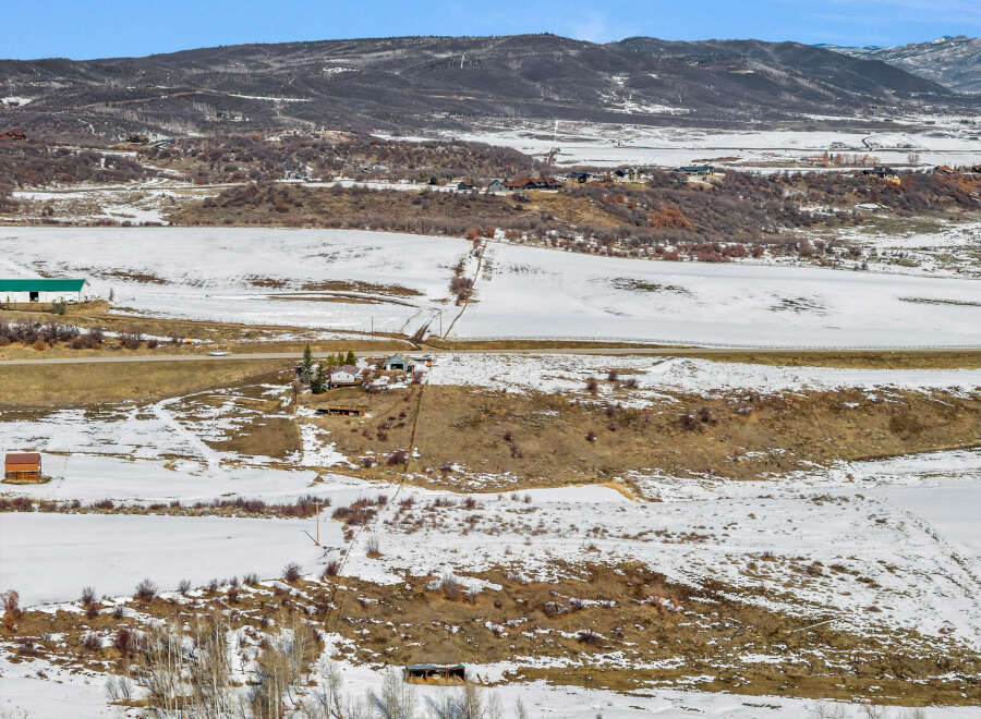 Discover the beauty of this stunning property nestled in a picturesque winter landscape.