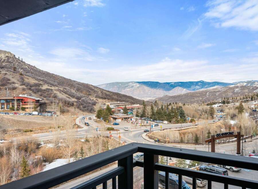 Enjoy breathtaking mountain views from this stunning property.