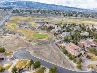 Discover luxury living at its finest with this stunning property, boasting breathtaking views and a prime location.