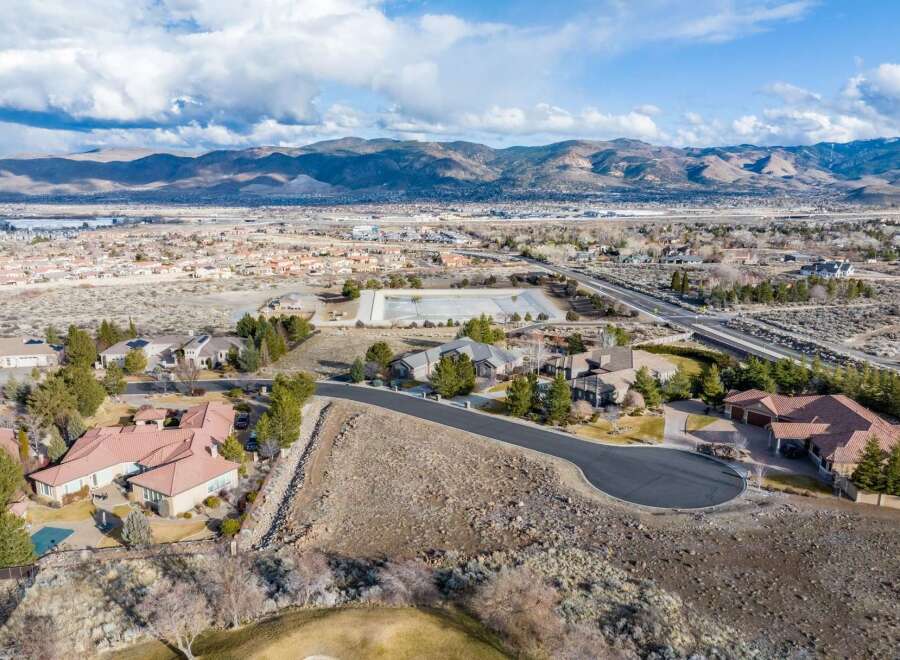 Discover the epitome of luxury living in this stunning property, boasting breathtaking views and unparalleled privacy.