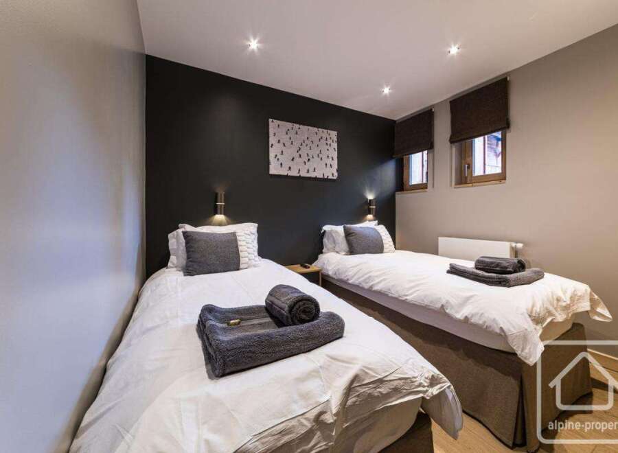 Discover the charm of this cozy bedroom, perfect for a relaxing getaway.