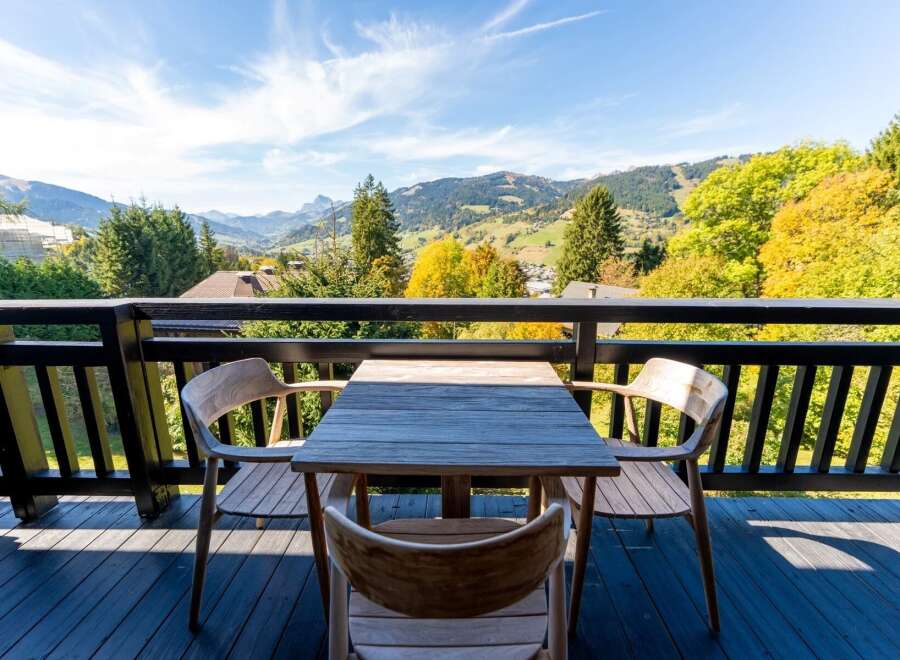 Apartment in Megeve - Image 2