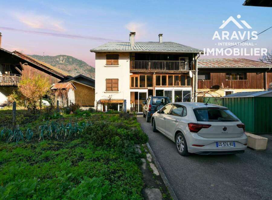 Villa in Morillon - view 1