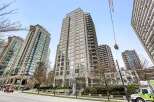 Discover luxury living in this stunning high-rise building.