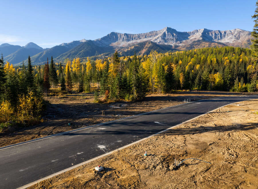 Discover the beauty of mountain living with this stunning property.