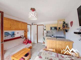 Discover this charming studio apartment, perfect for a cozy getaway.