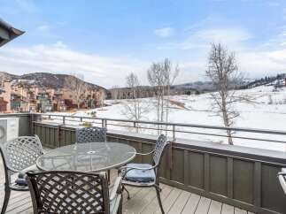 Enjoy breathtaking mountain views from this stunning property.