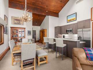 This stunning property boasts a spacious open-concept design, perfect for modern living.