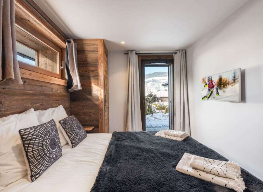 Apartment in Megeve - Image 3