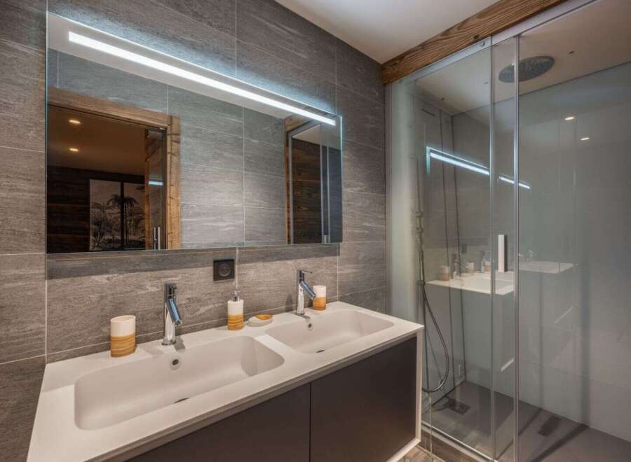 Apartment in Megeve - Image 4