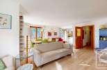 Discover the charm of this inviting property, featuring a spacious living area perfect for relaxation and entertaining.