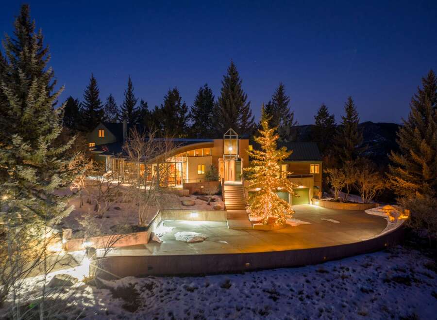 This stunning property showcases a modern architectural design, perfect for those seeking luxury and comfort.