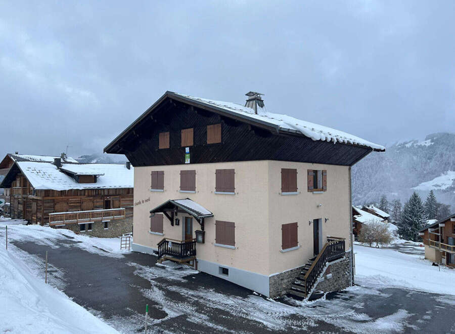 Chalet in Crest-Voland - view 1