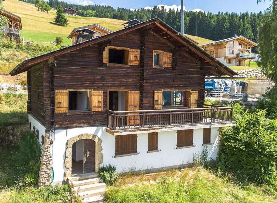 Chalet in Crest-Voland - view 1