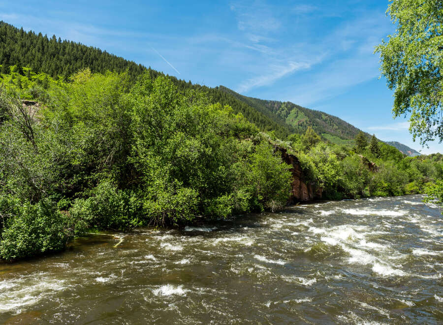 House in Wingo - Image 4