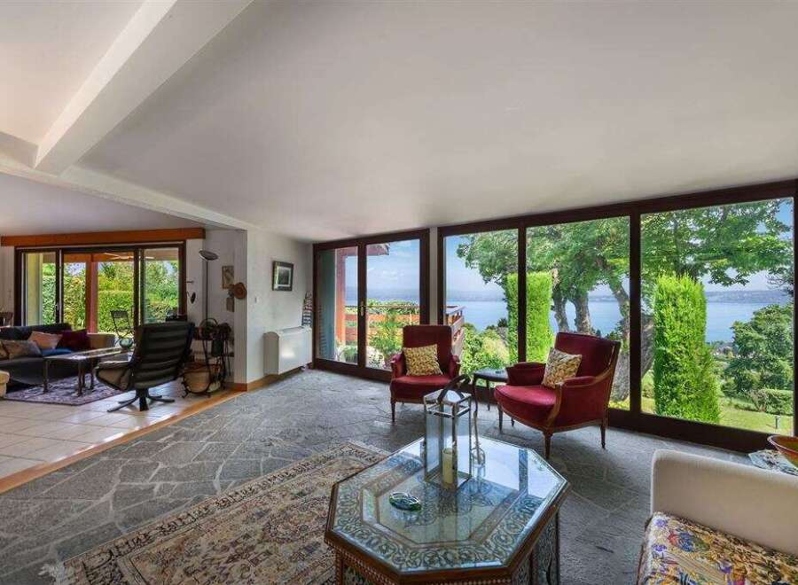 Experience luxury living in this stunning property with breathtaking views.