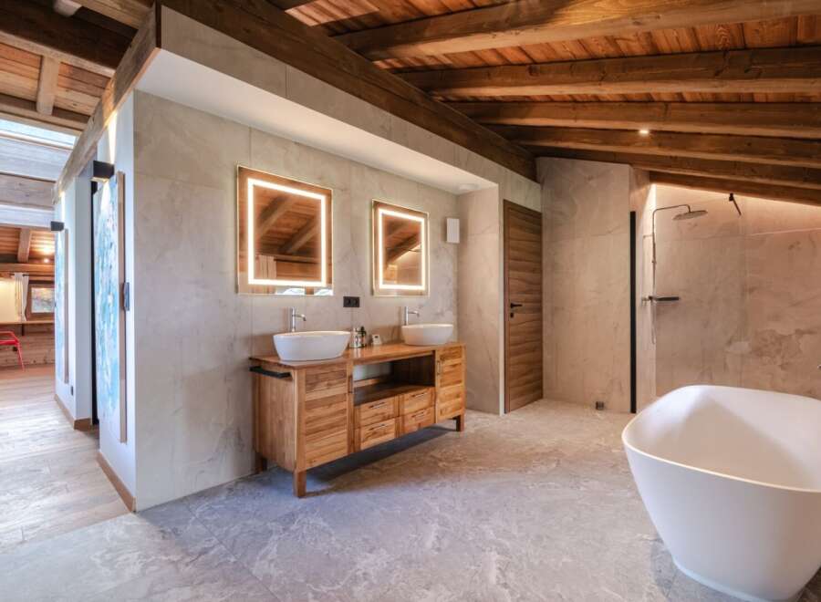 Chalet in Chamonix-Mont-Blanc - Image 3