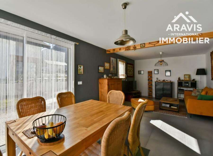 Villa in Seythenex - view 1