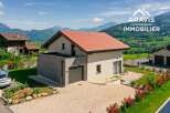 Discover your dream home in a picturesque setting! This stunning property boasts a modern design with a spacious layout, perfect for comfortable living.